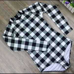 Long sleeve rash guard swimsuit
